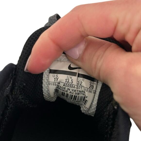 Nike Air Max Sequent 3 Black Knit Sneakers Sz 1Y - Picture 6 of 6